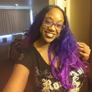 Meet your Posher, Deshannon